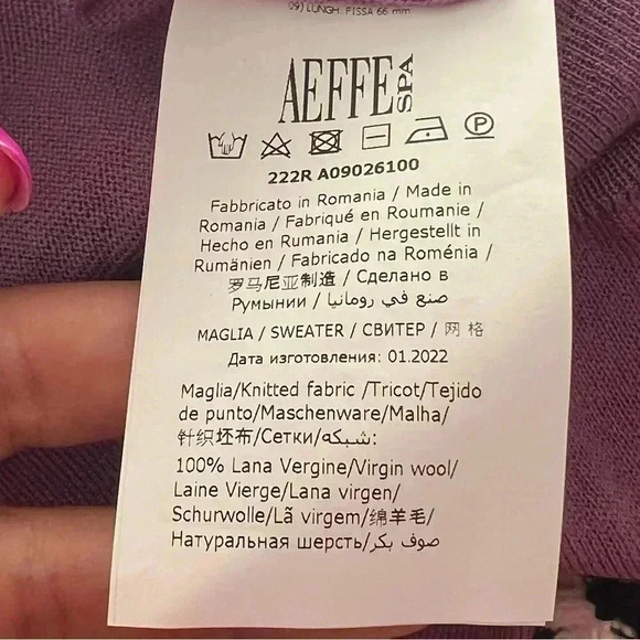 BOUTIQUE MOSCHINO Wool sweater V-Neck Smocked Cuff Slightly Loose Fit  Lila Sz L - Picture 9 of 13